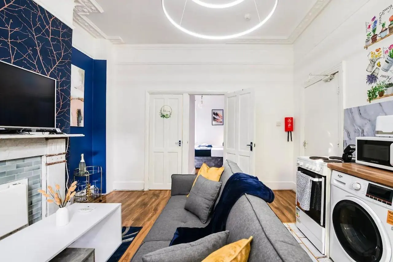 Southampton City Centre 1 Bedroom Apartment 0*,  United Kingdom